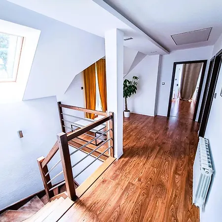 Scandi House - Dom Z Jacuzzi Holiday home *